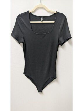 BTFBM Black Short-Sleeve Square-Neck Bodysuit